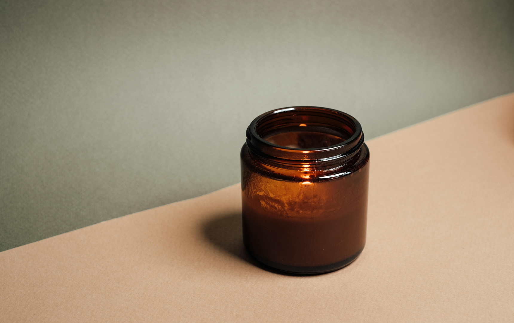 Les bienfaits de l'utilisation de bougies naturelles : une alternative aux bougies industrielles