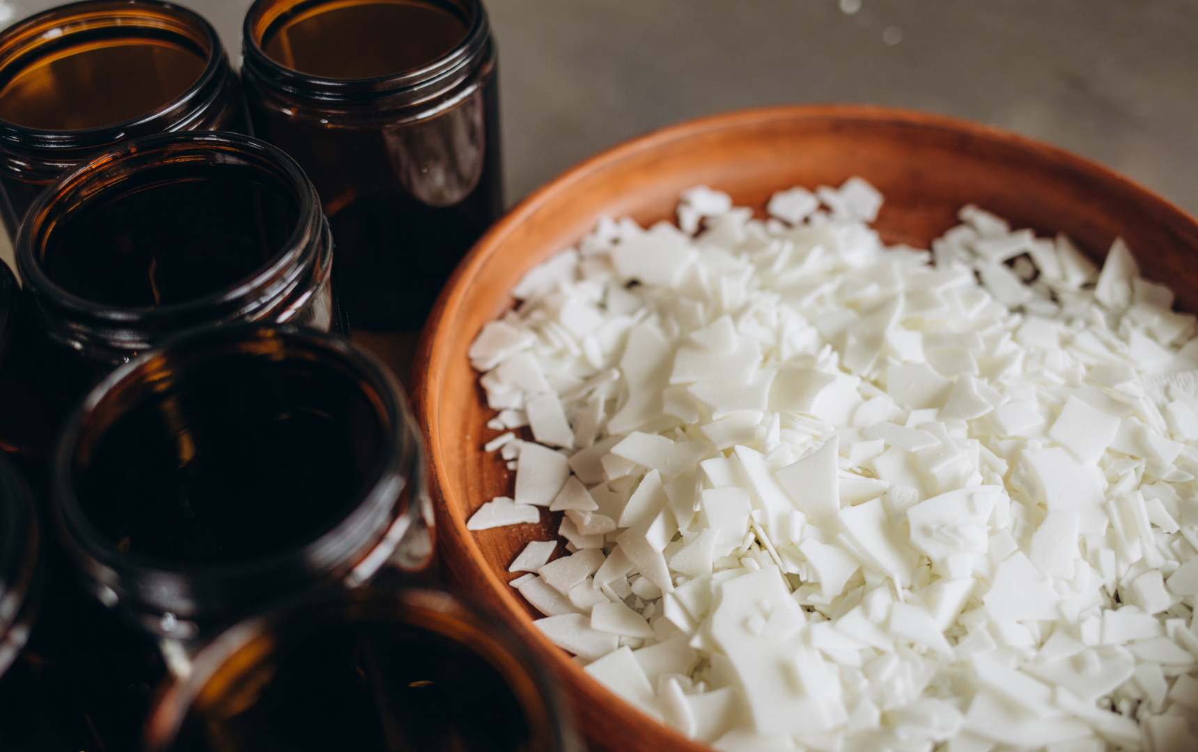 Les différents types de cire pour bougies artisanales : avantages et inconvénients